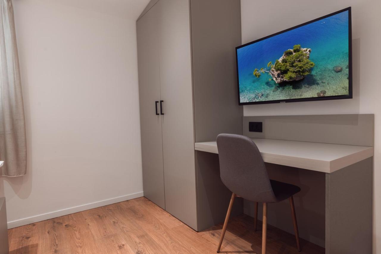 Apartmani Stipe เบรลา ภายนอก รูปภาพ